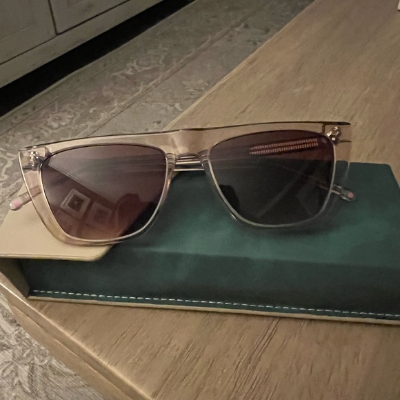 Paradigm 20-56 Rose sunglasses in Transparent Rose Pink - Picture 6 of 7